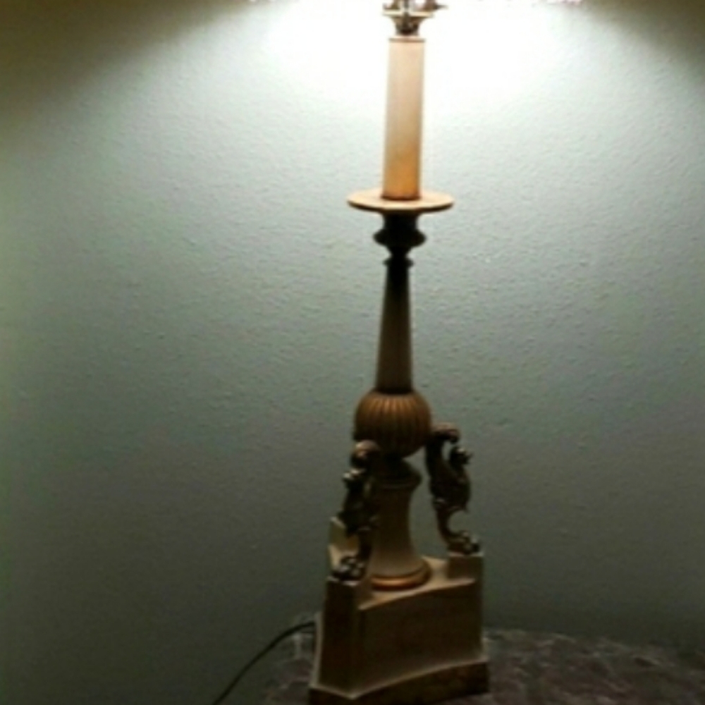 Underwriters laboratories lamp portable antique 67.865 no include  shade